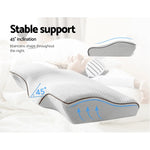 Ergonomic white pillow with 45° inclination and stable support maintaining shape throughout the night