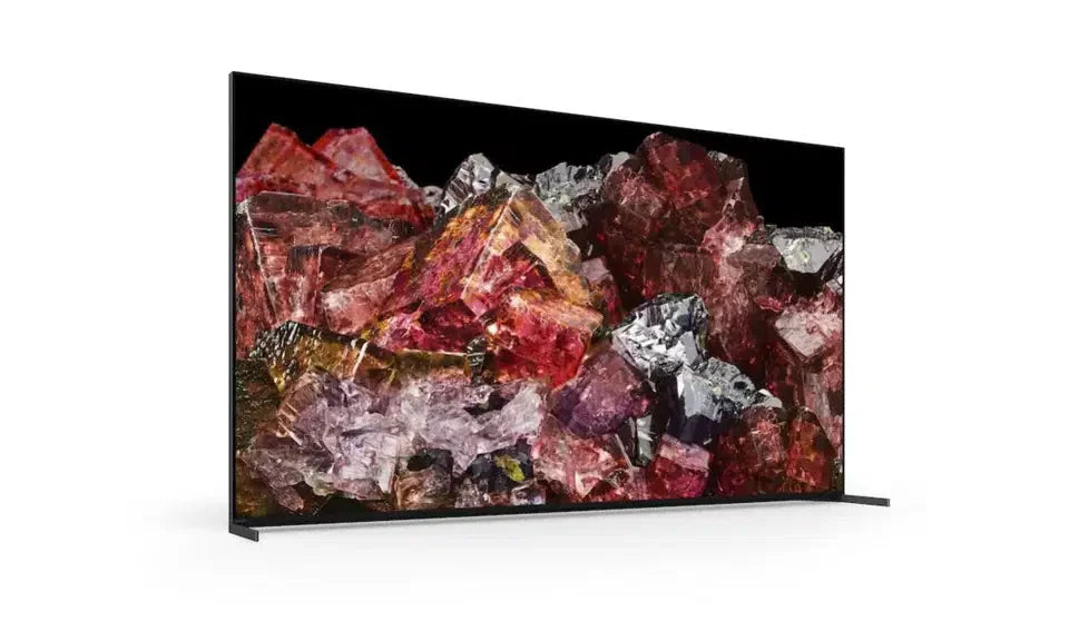 Ultra-thin smart TV display with vibrant crystal image, Flea Market electronics bargain